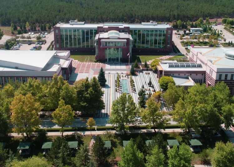 ESOGÜ, YÖKAK’tan 2 yıl süreli kalite akreditasyonu kazandı