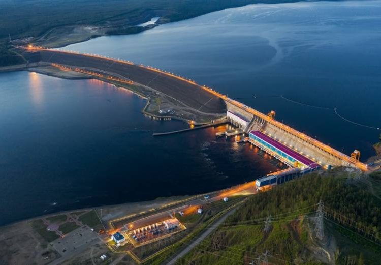 Endüstrinin “Yeşil Dönüşümü”ne Bir Örnek: Hidroelektrik Enerjiyle Düşük Karbonlu Alüminyum Üretimi